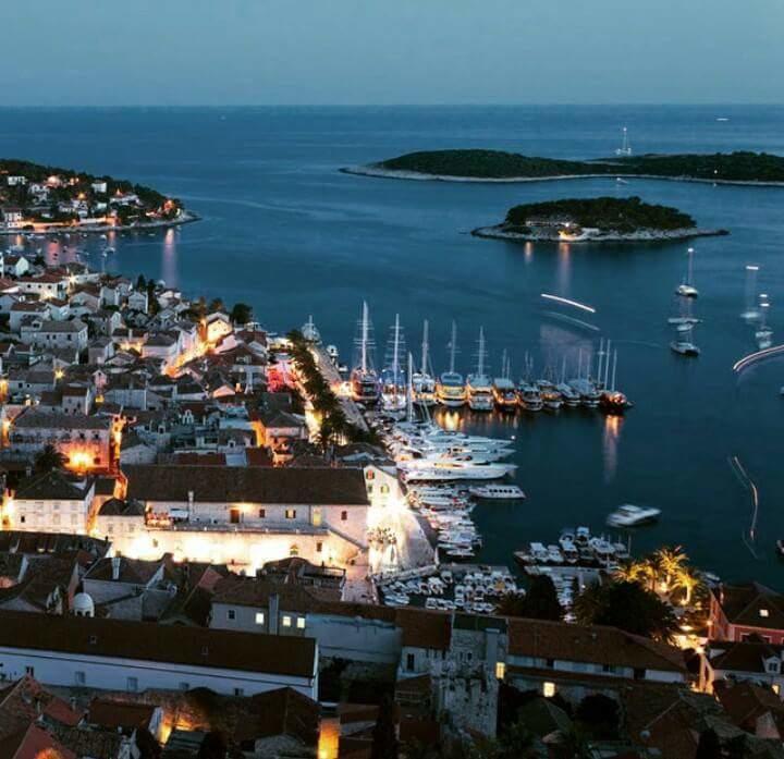 Apartments Jaksa Hvar Town Esterno foto