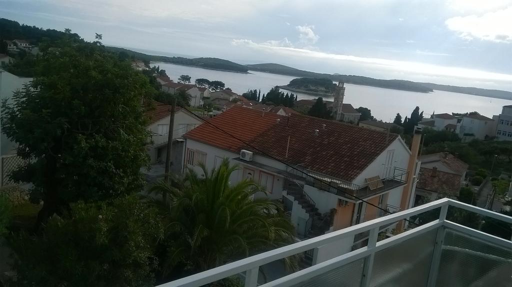 Apartments Jaksa Hvar Town Esterno foto
